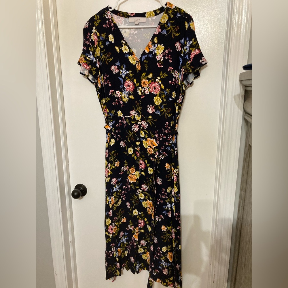 Loft short sleeve, button down floral maxi dress, size 10